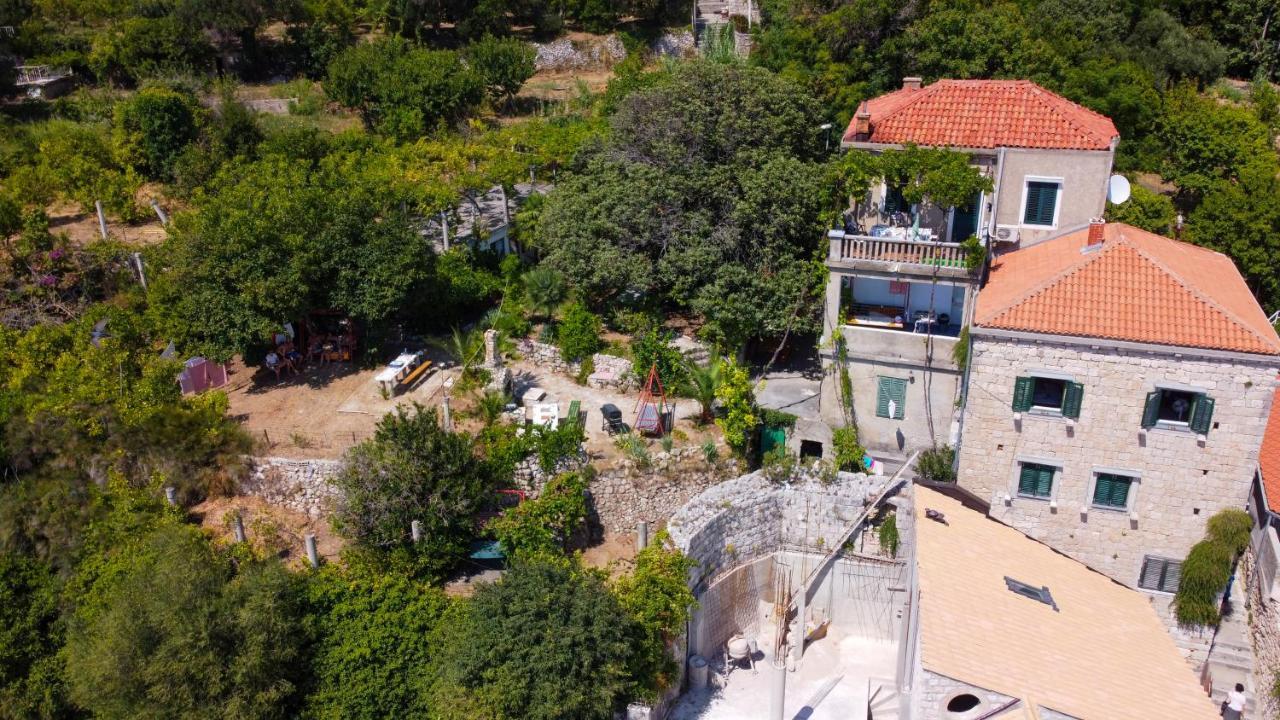 Old Stone House Aparthotel Млини Екстериор снимка