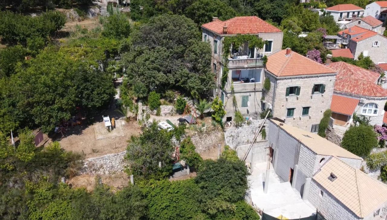 Old Stone House Aparthotel Млини Екстериор снимка