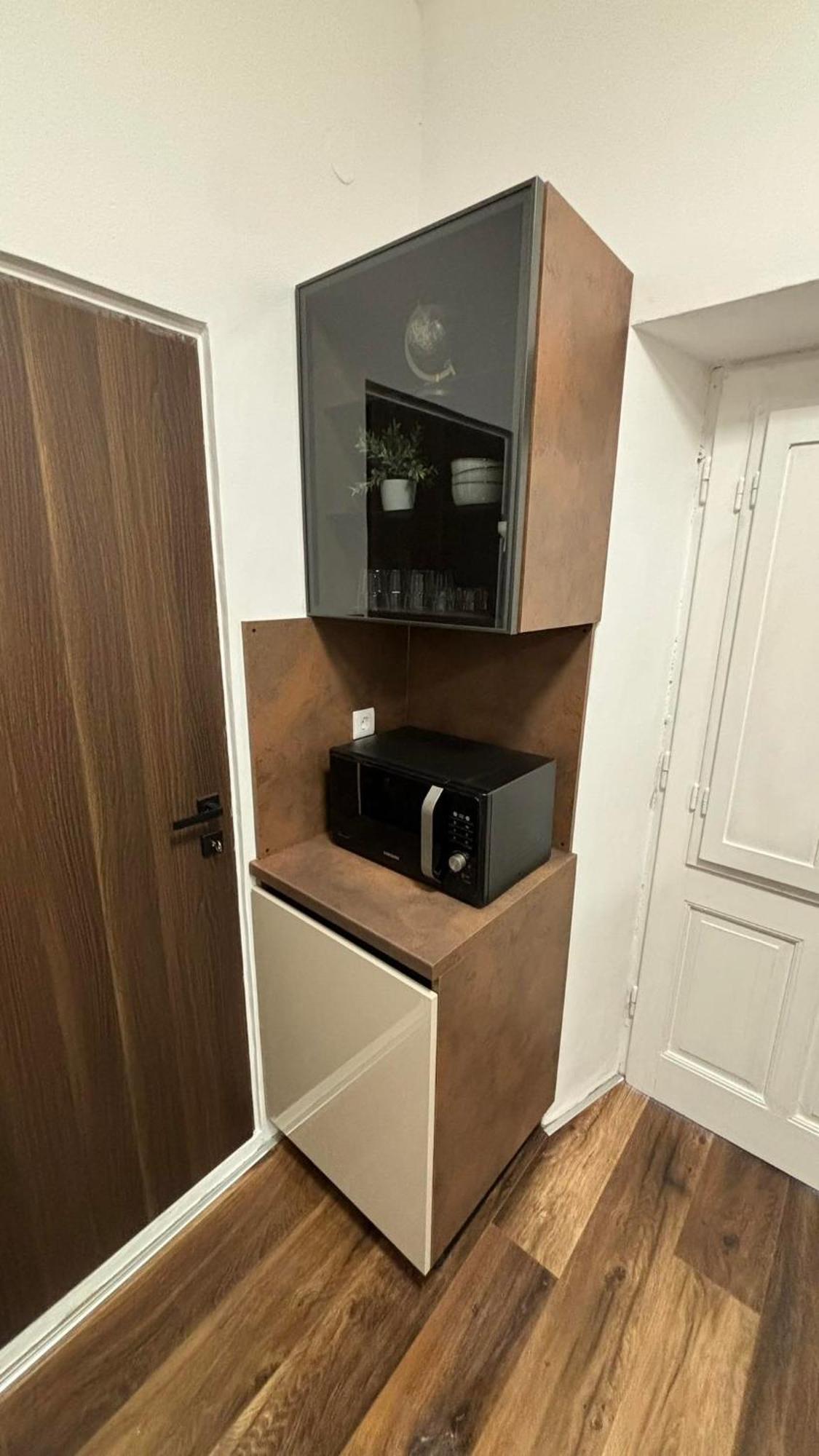 Old Stone House Aparthotel Млини Екстериор снимка