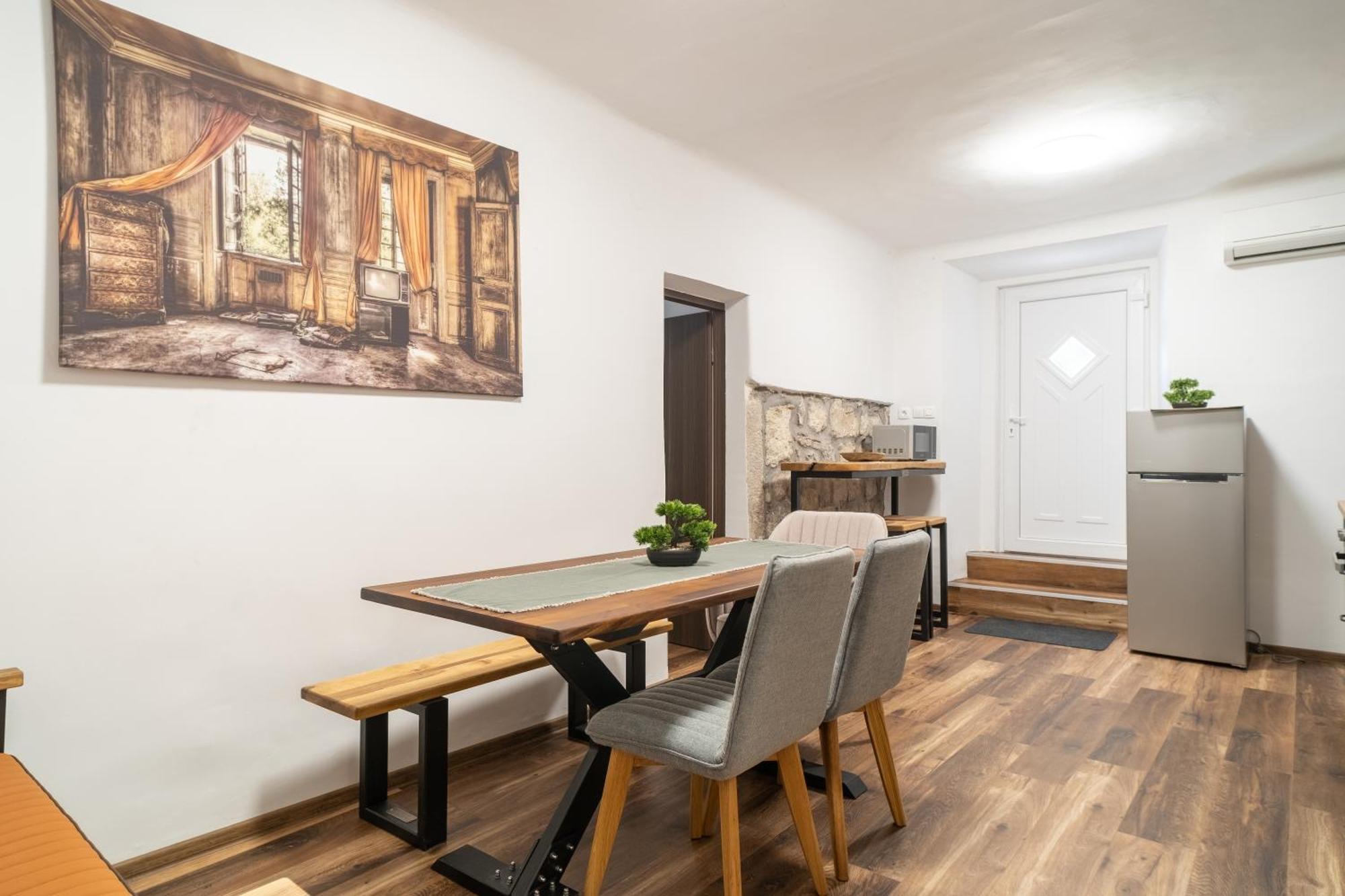 Old Stone House Aparthotel Млини Екстериор снимка