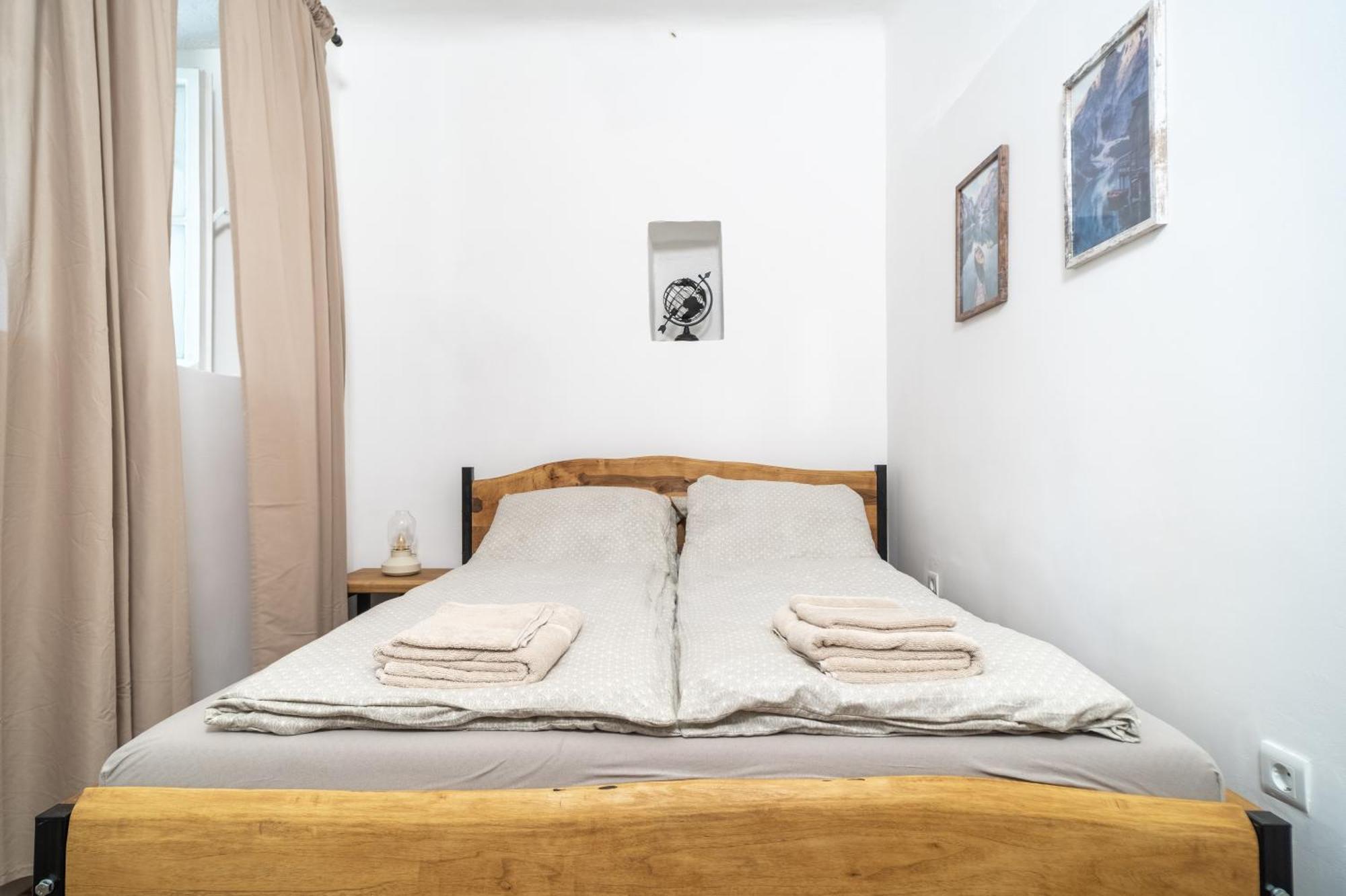 Old Stone House Aparthotel Млини Екстериор снимка